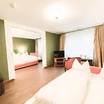 Steiner Superior Hotel 4*