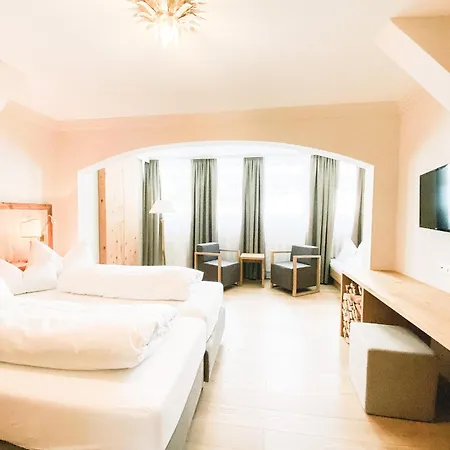 Hotel Steiner Superior 4*