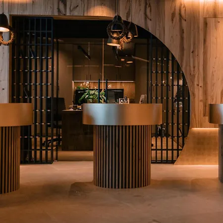 Steiner Superior 4* אוברטאורן