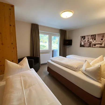 Steiner Superior オーバータウエルン