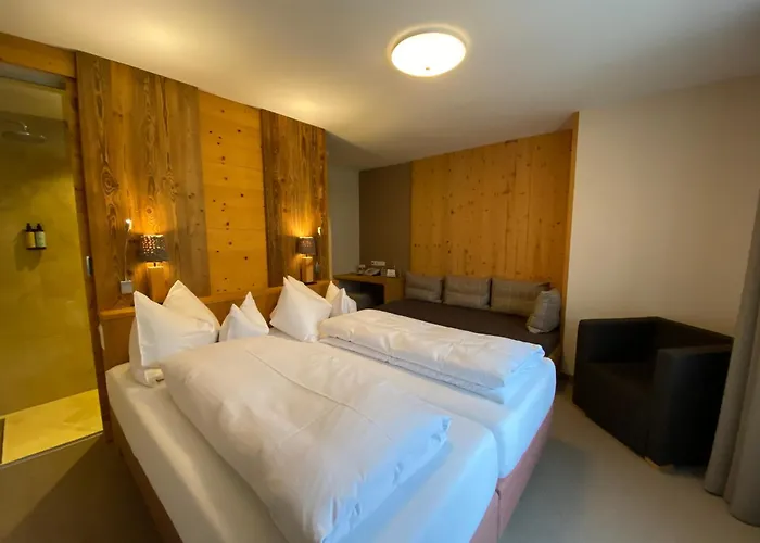 Steiner Superior Hotel